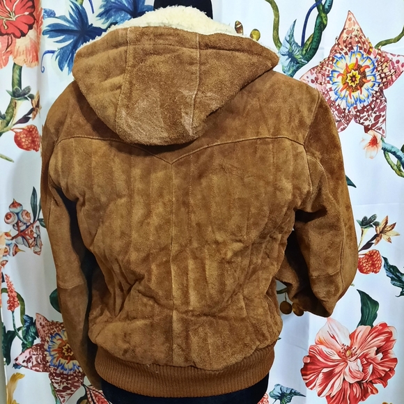 ~{Montgomery Ward}~ Vintage sherpa lined suede leather jacket. - Picture 6 of 13